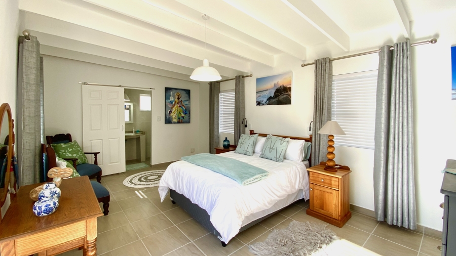 4 Bedroom Property for Sale in Jacobsbaai Western Cape